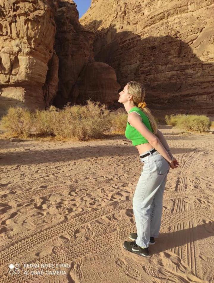 Star Magic Camp Hotel Wadi Rum Bagian luar foto