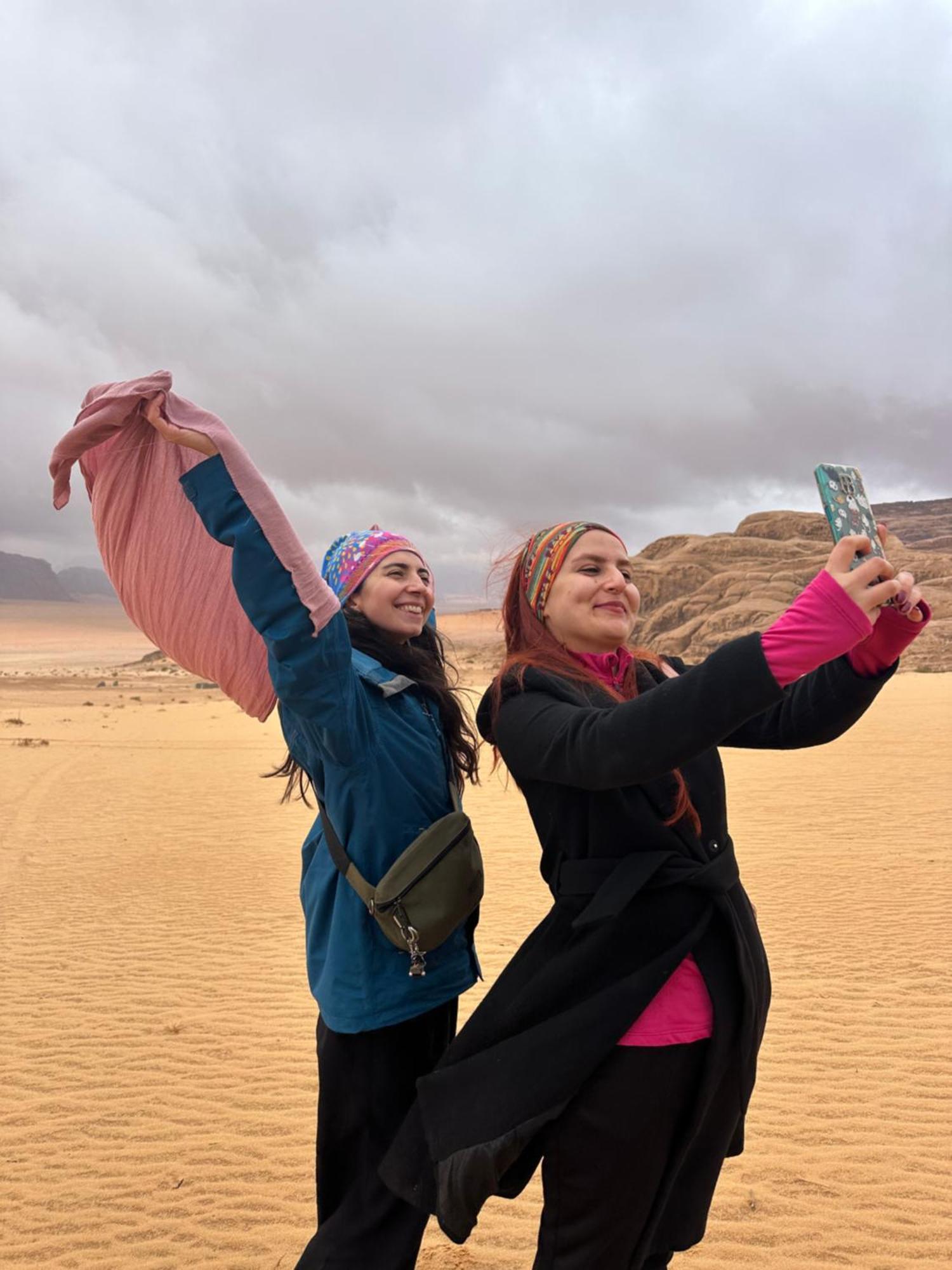 Star Magic Camp Hotel Wadi Rum Bagian luar foto