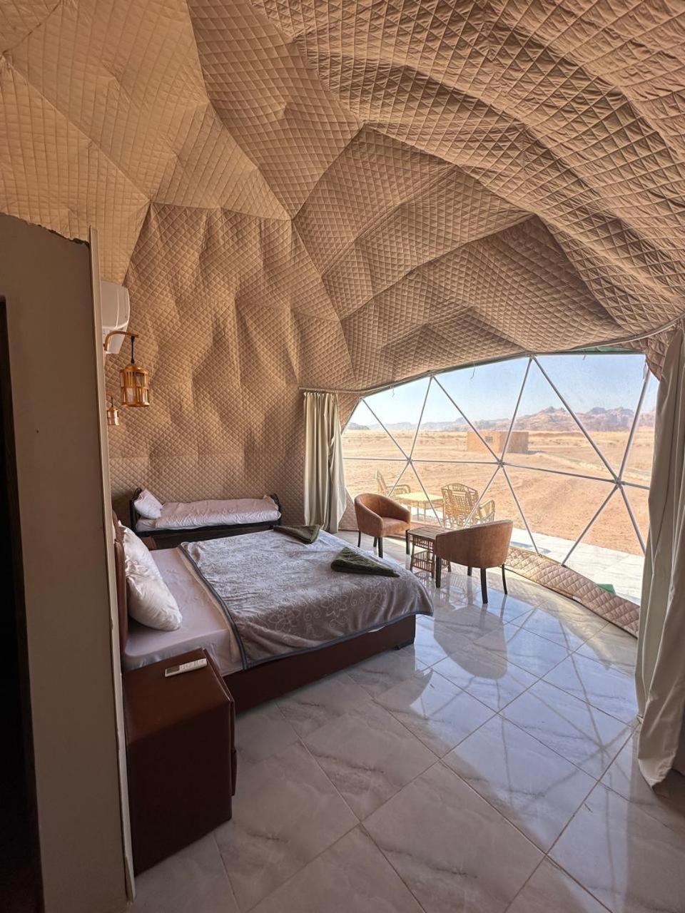 Star Magic Camp Hotel Wadi Rum Bagian luar foto