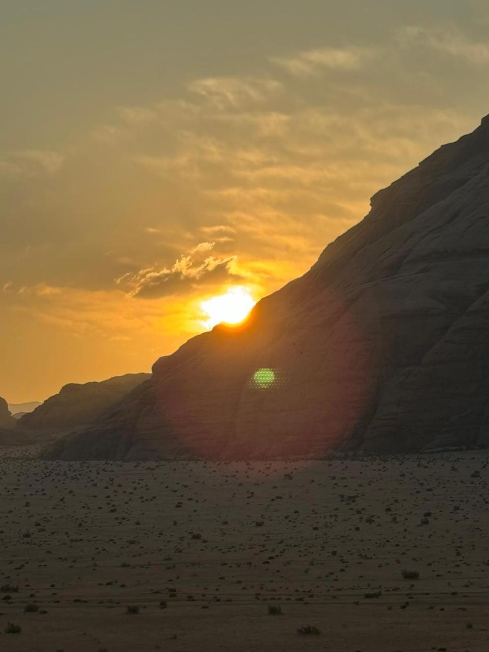 Star Magic Camp Hotel Wadi Rum Bagian luar foto