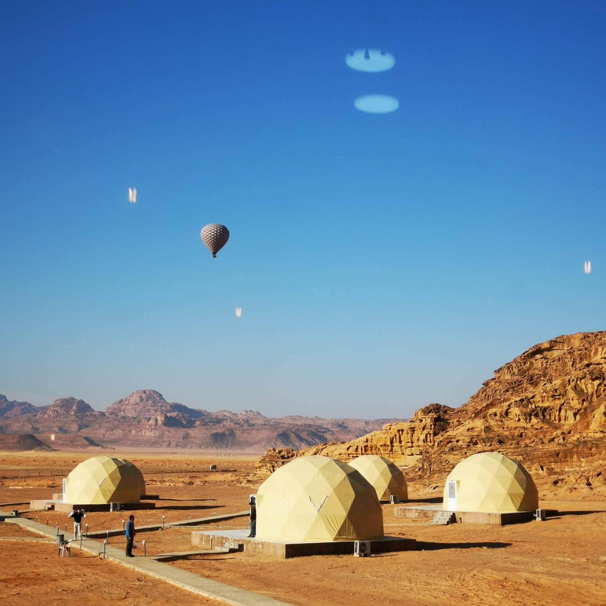 Star Magic Camp Hotel Wadi Rum Bagian luar foto